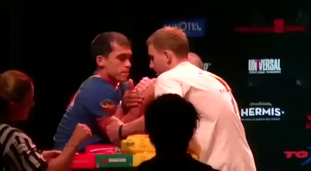 Чемпионат Мира по армрестлингу 2014. Хетаг Дзитиев - Сергей Ермольчик 70 кг