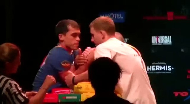 Чемпионат Мира по армрестлингу 2014. Хетаг Дзитиев - Сергей Ермольчик 70 кг