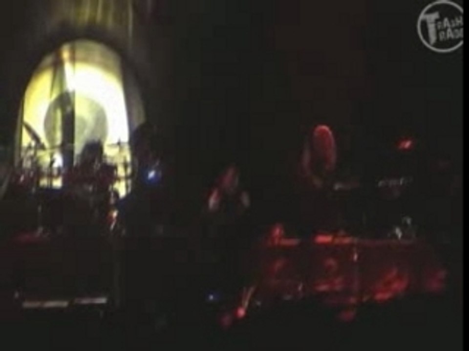 KoRn - Y'all Want A Single (Live @t Strasbourg 04-06-2007)