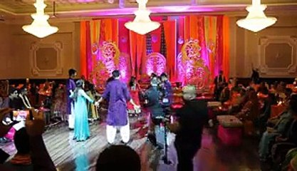 Best Mehndi Dance 2016- Zaid and Anza - Surprise Groom Performance - Video Dailymotion