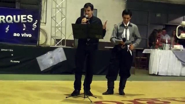 Filhos Cantão aos seus Pais a musica - Pai e Mãe de Michel Telo