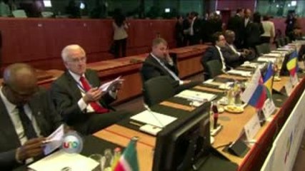 Correa denuncia "conspiración" en su contra