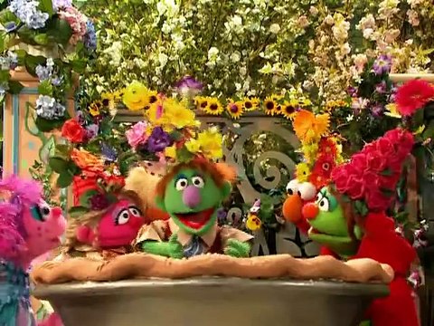 Sesame Street - Elmo and Abby Birthday Fun