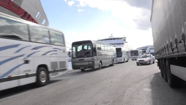 Merkel kritikon Austrinë dhe Ballkanin:Mos bllokoni refugjatët! - Top Channel Albania - News - Lajme