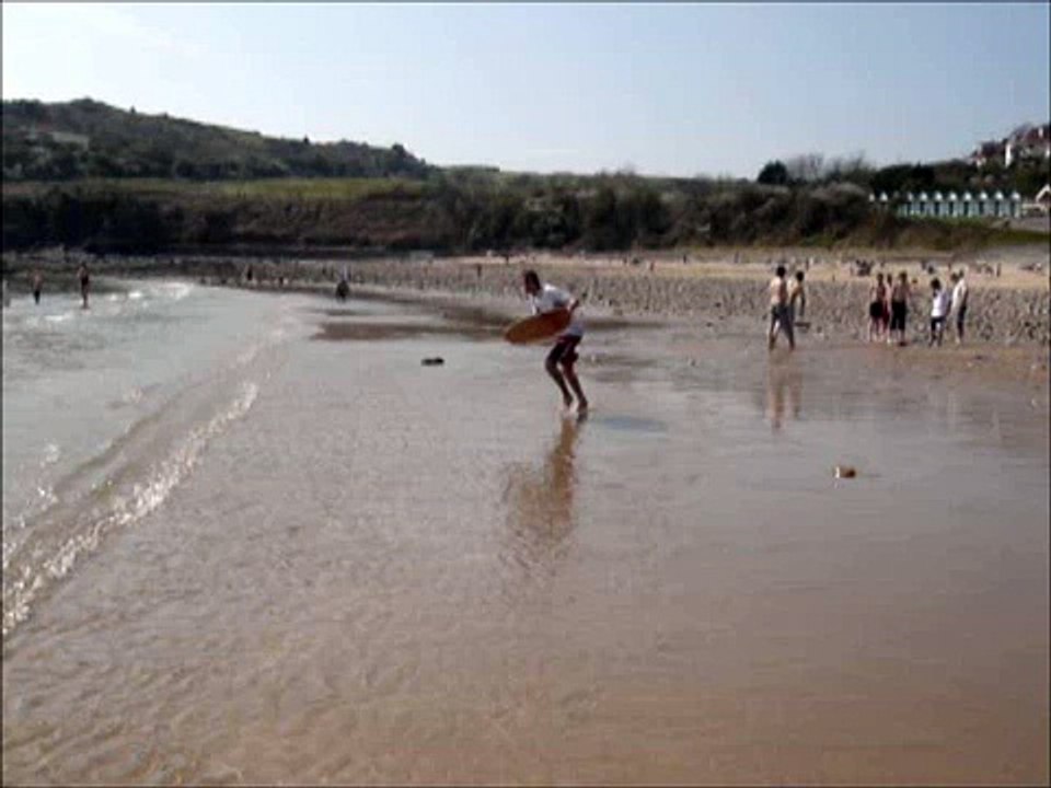 skimboard crash