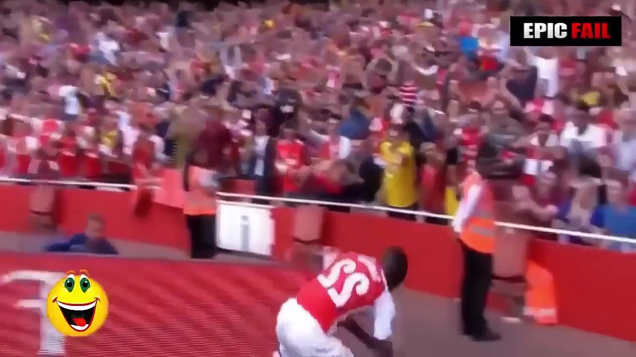 Comedy Football 2015 _ Bizarre, Funny, Fails Skills, Bloopers, Nut shot