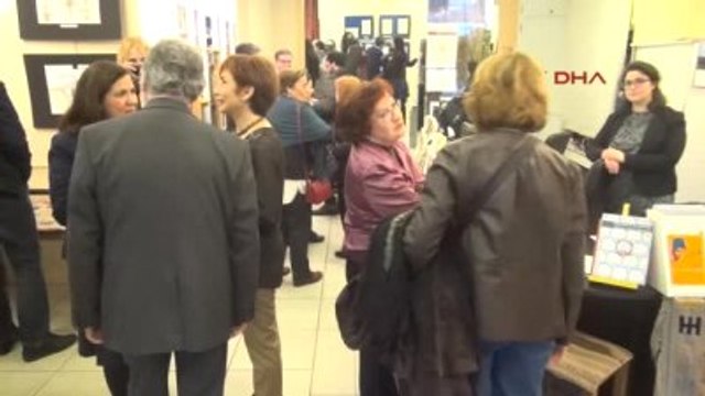 Dha Dış Haber -Paris'te Mülteci Karikatür Sergisi