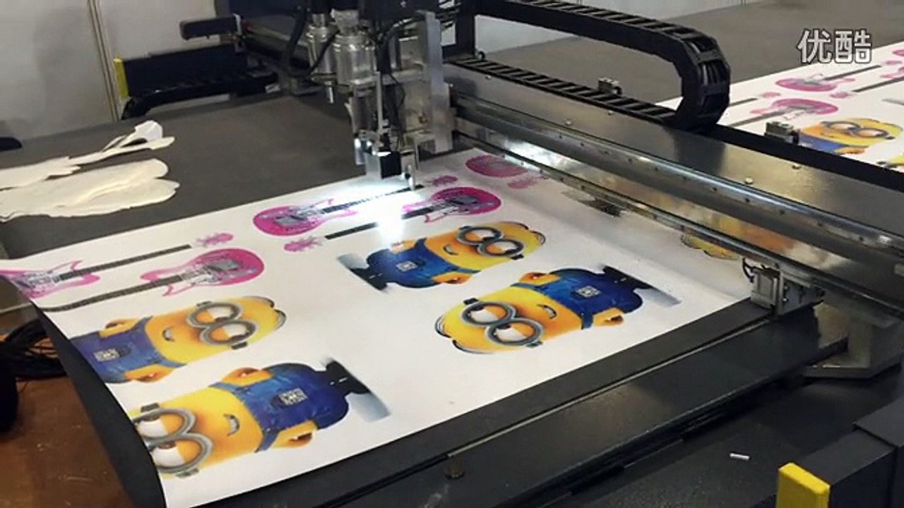 aokecut@163.com backlight sticker cnc cutting table production making cutter machine