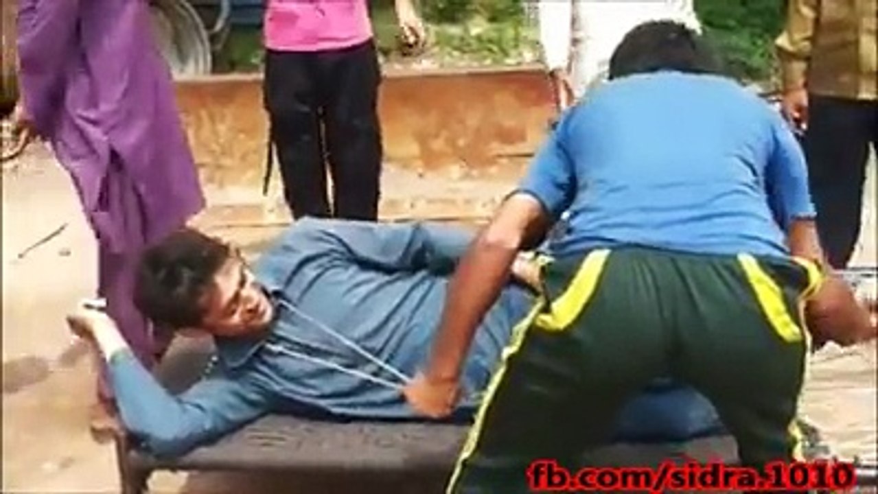 funny Game ( daikho kya krty hain )