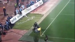 Navijac ulazi na teren i hapsenje | Partizan Crvena Zvezda | 150. Derbi 2016