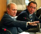 Putin'in Eski Yardımcısı Kafasına Aldığı Darbeyle Ölmüş