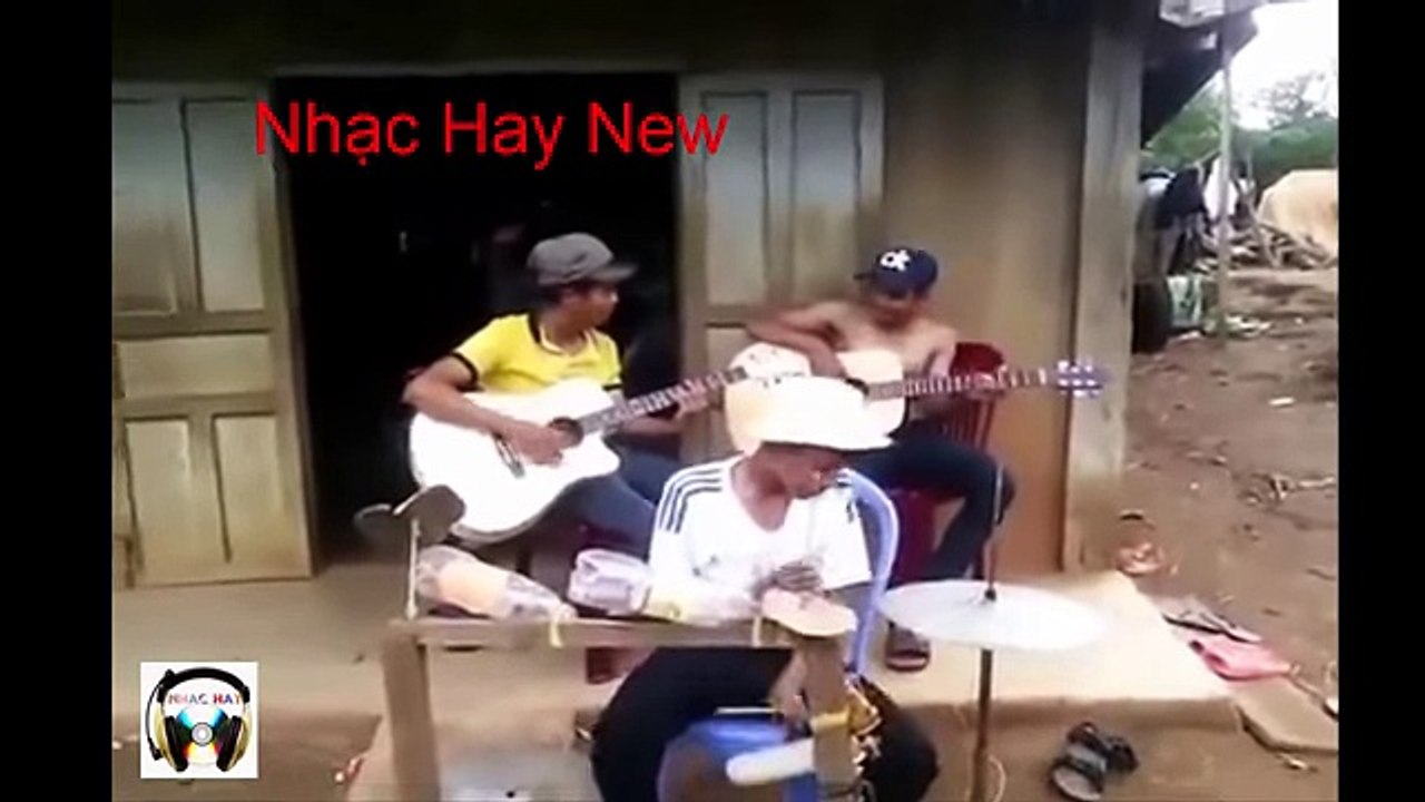 Ban nhạc với drum tự chế quá tuyệt vời