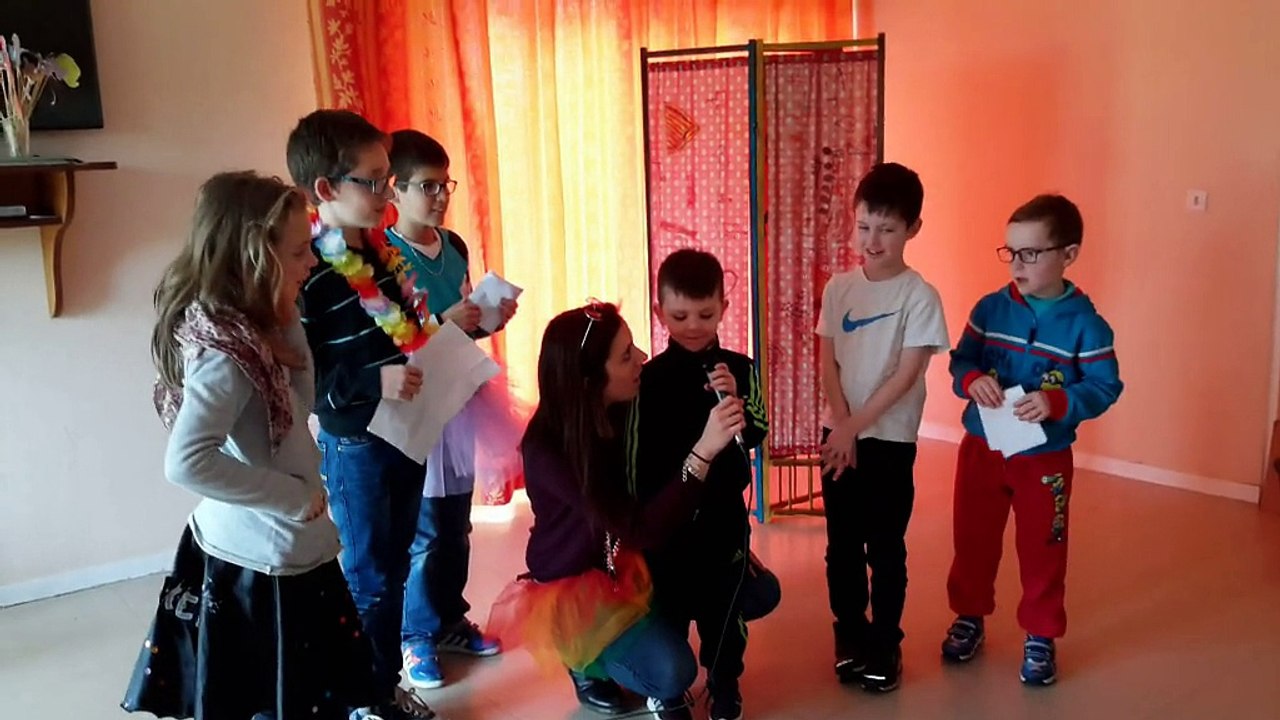 Spectacle des vacances de février "en avant les artistes"