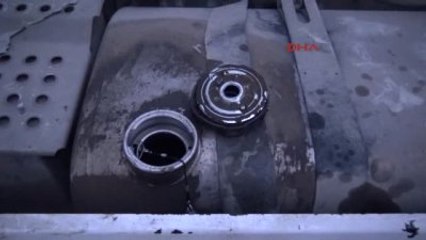 Antalya - Tır'ın Yakıt Deposunu Boşalttılar