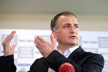 Ekrem Dumanlı'ya Erdoğan'a Hakaretten Yakalama Kararı