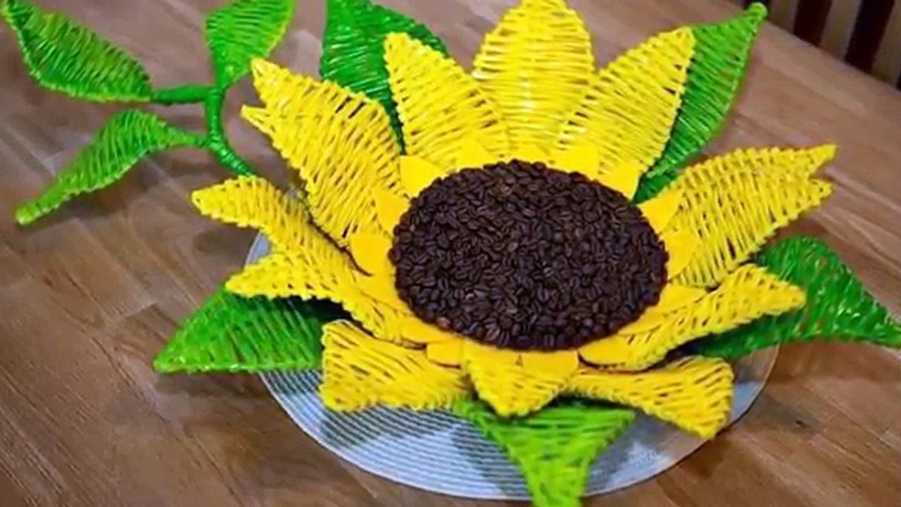 Красивые поделки из газетных трубочек