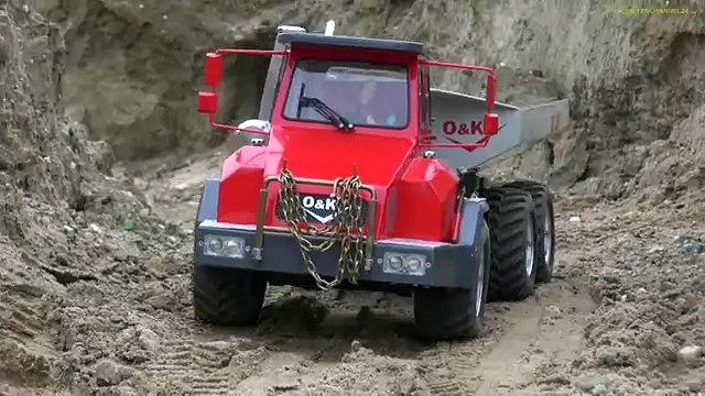RC truck RESCUE! Scania 4x4 truck got stuck! Amazing tipper ACTION