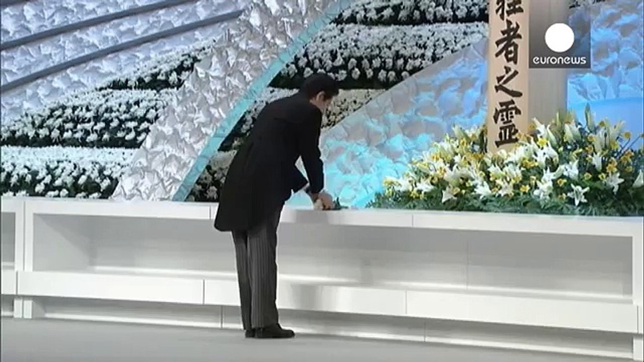 Ιαπωνία Ενός λεπτού σιγή για τα θύματα του σεισμού και του τσουνάμι