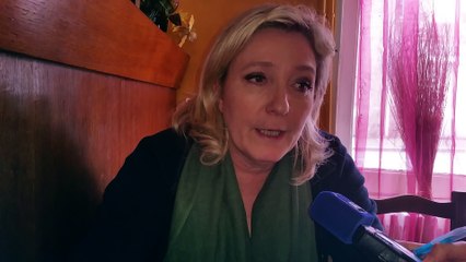 Migrants Marine Le pen
