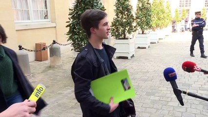 Loi Travail : "Manuel Valls refuse d’écouter la jeunesse"