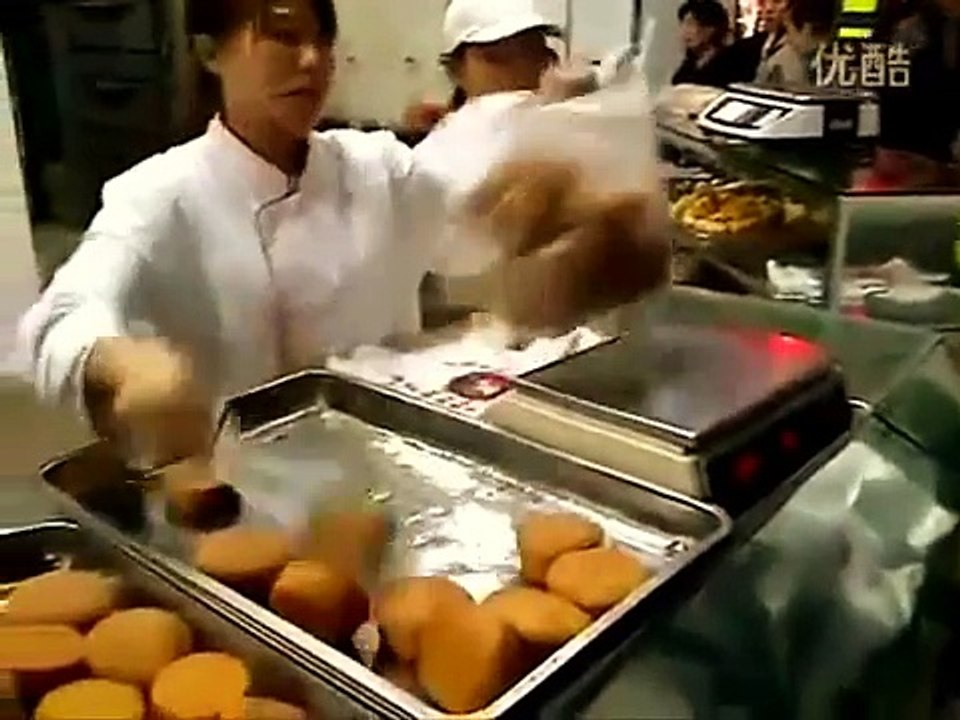 اسرع بائعه  في العالم