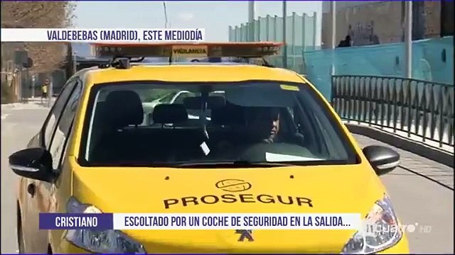 Cristiano Ronaldo sale con escolta de Valdebebas para evitar cualquier incidente con el coche