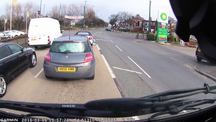 Un motard pense quil hallucine en passant un carrefour (Angleterre)