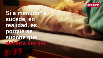 ¿Por qué las personas se despiertan a mitad de la noche?