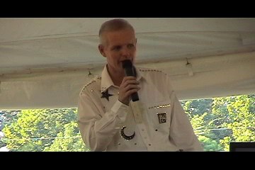 Chris Drummond sings 'In My Father's House' Elvis Week 2004