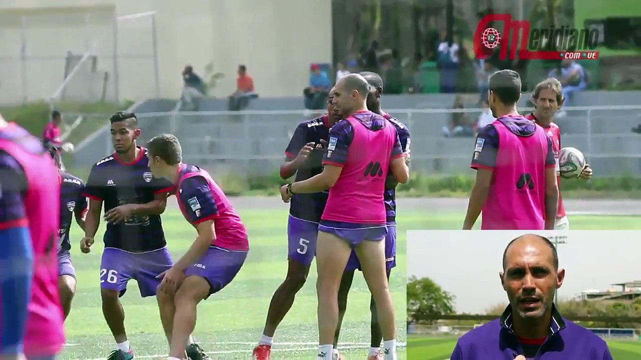 Mariano Díaz Ramírez: En abril de 2015, Rafael Mea Vitali anunció su retiro del equipo Metropolitanos FC (por: Bloque De Armas)