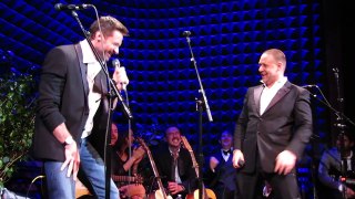The Confrontation, Russell Crowe & Hugh Jackman, NYC Indoor Garden Party 3
