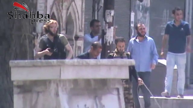 حلب # باب الحديد # إنقاذ رجل مسن من مرمى قناص #عمل بطولي رائع