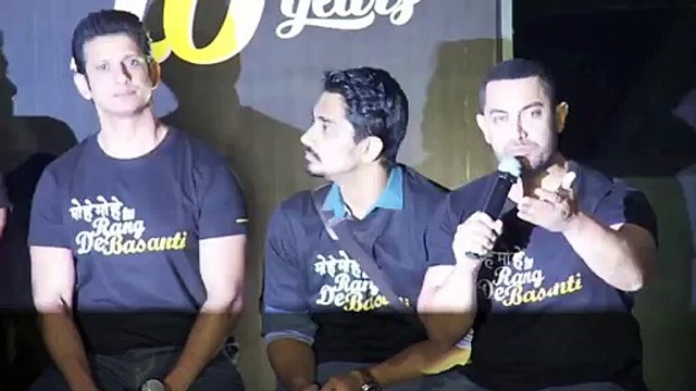 Proud Muslim - Aamir fitting reply to Akshay Kumars Intolerance comment on Aamir