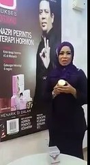 RAHSIA BAGAIMANA WANITA INI MEMPUNYAI PAYUDARA YANG TEGANG,ANJAL DAN TIDAK KENDUR WALAUPUN BERUSIA 50-AN.