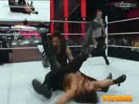 Top 10 Moves of Roman Reigns 2016 -..the famous wrestler...