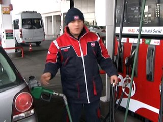 Benzin ve motorine indirim geldi