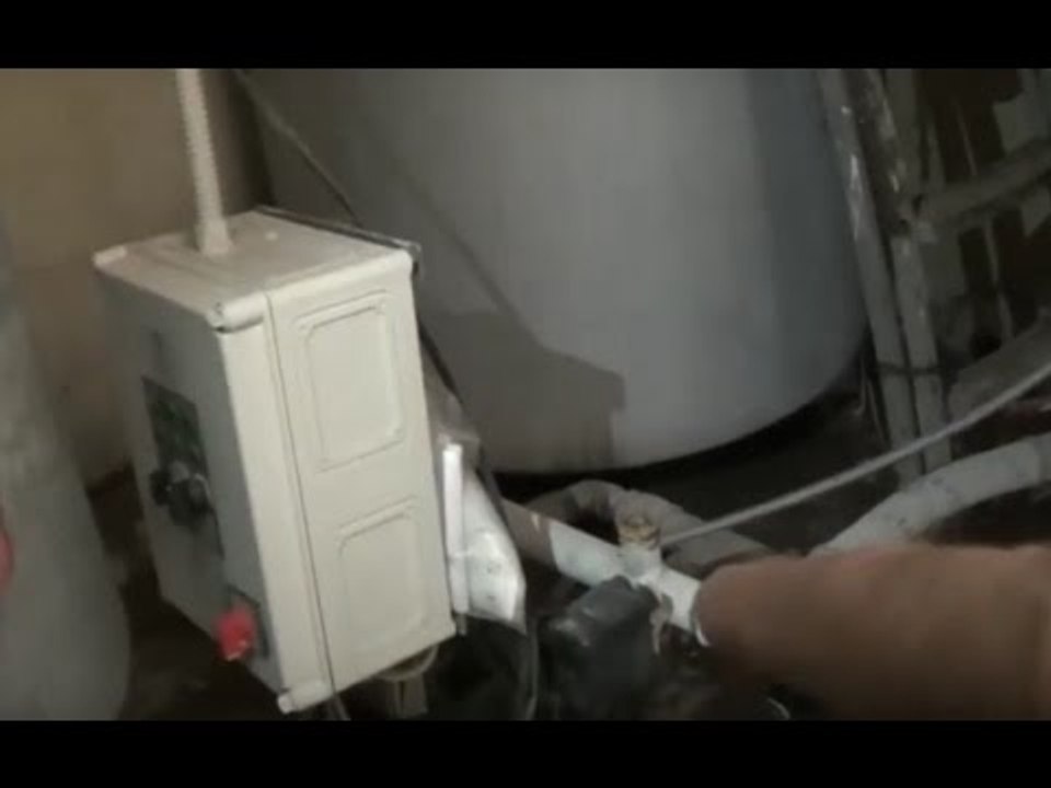 Aversa (CE) - Iacp, 20 famiglie senza acqua (11.03.16)