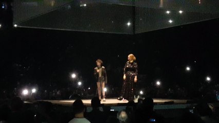 Adele invited 12yo Girl with Autism to sing on Stage with her during Concert in Manchester, UK