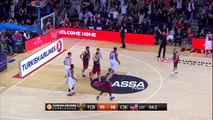 Basket : Justin Doellman donne la victoire au Barça en 3 secondes