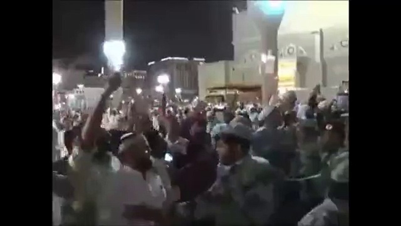 Raheel Shareef and  Nawaz shareef at Masjid Nabvi