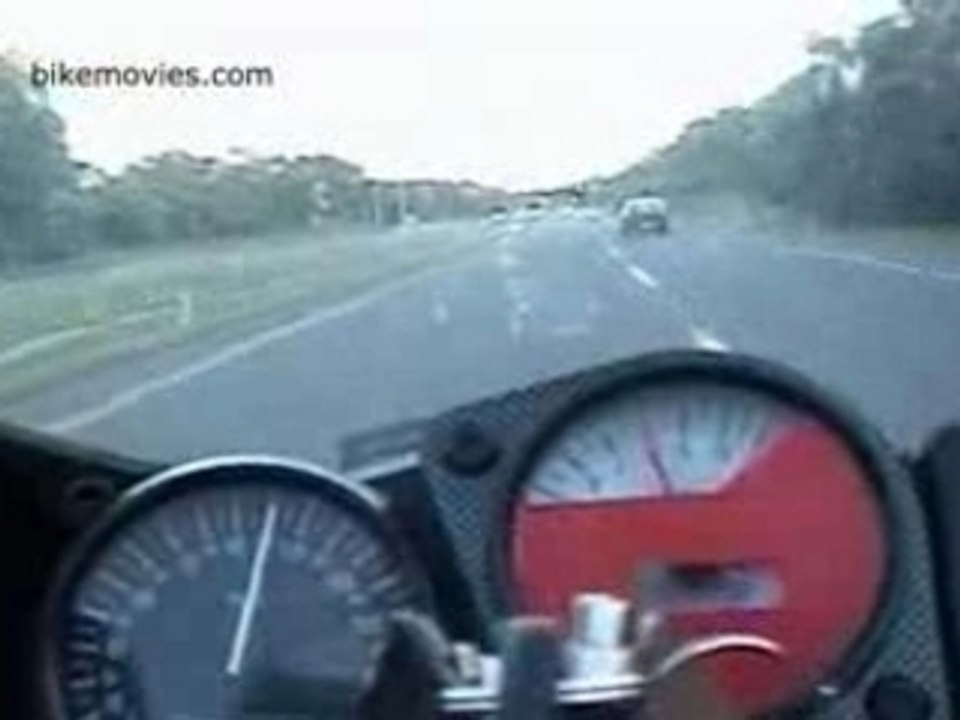 GSXR-750-Speed-Attention-Police !!!