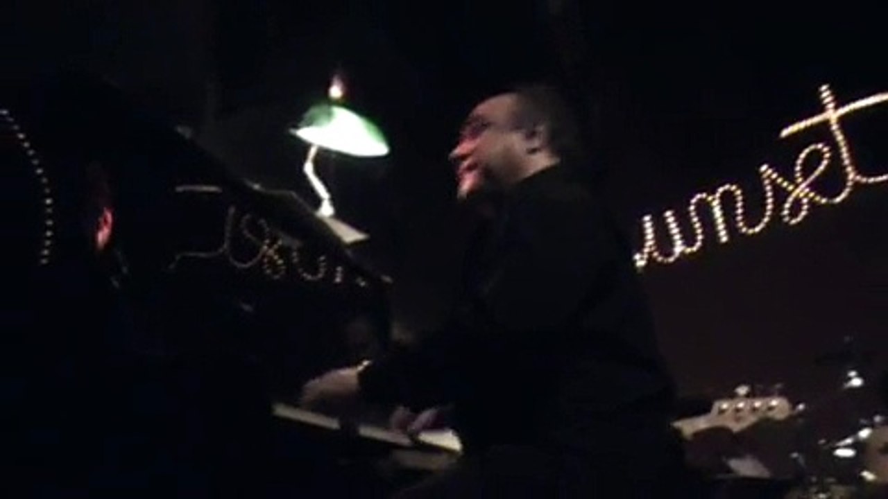 Joan "Nito" Figueras Trio..."Hallelluja I love her so"