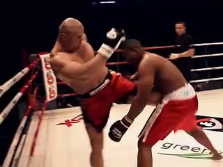 Böyle tekme görmediniz