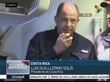 Presidente de Costa Rica despide a últimos migrantes cubanos