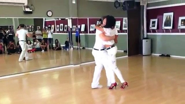 Isabelle & Felicien with Kizomba Harmony Kizomba Workshop Demo