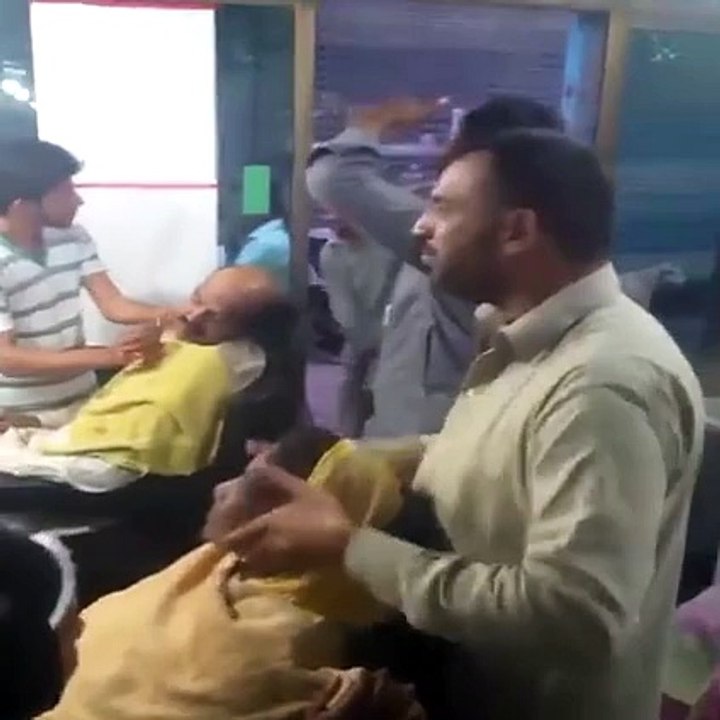 Pakistan bass Me Esi ki Hi Kami Reh Gai Thi