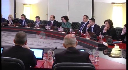 Gjobë dhe heqje licence për importuesit e mallrave false për fëmijë- Ora News- Lajmi i fundit-