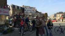 Manifestation contre l'éclatement de la CDC de Briouze