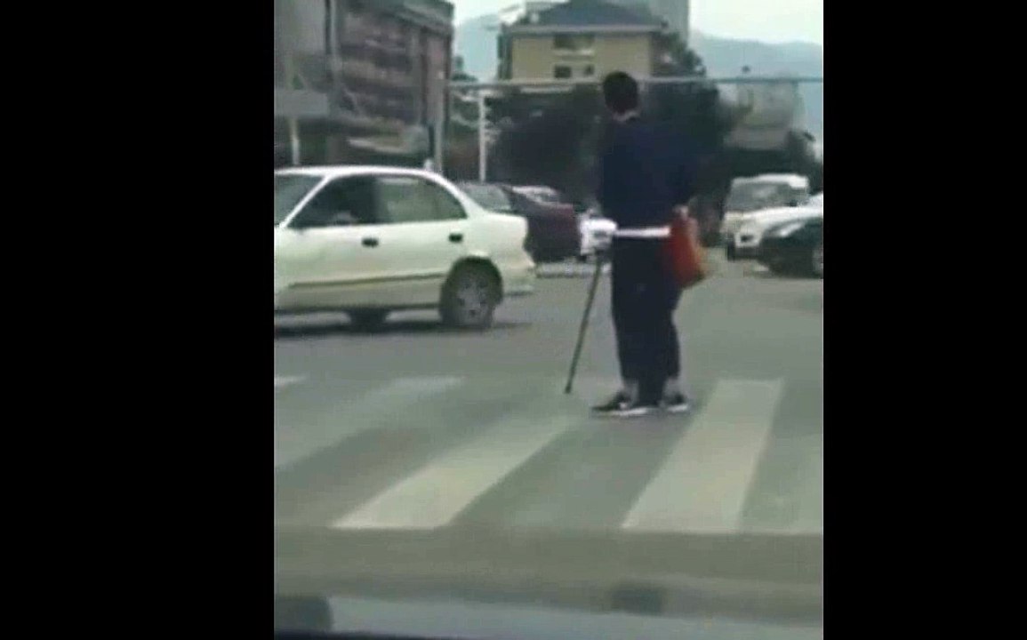 This man is a hero!