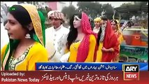 Report on Spring Festival in Sahiwal Girls College -ARY News Headlines 13 March 2016,